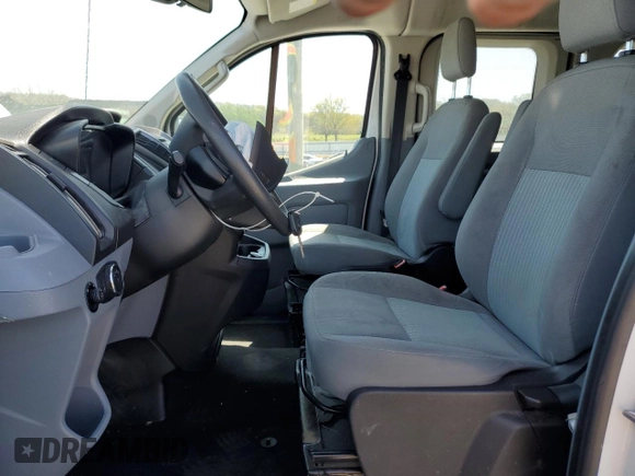 2019 Ford Transit Passenger XL z VIN 1FBZX2ZM9KKA05682, wystawiony jako Copart lot #52527555 z przebiegiem 80 981 mil mil oraz Szkoda całkowita • Salvage title. Historia ofert i sprzedaży dostępna na DreamBid. Obrazek 7.