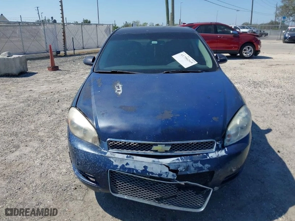2007 Chevrolet Impala Police Pkg Police Pkg 9C1 with VIN 2G1WS55R179239235, listed as a IAAI auction lot 41700269 with 190,198 mi miles. Bid and sale history available at carsss.com. Image 12.
