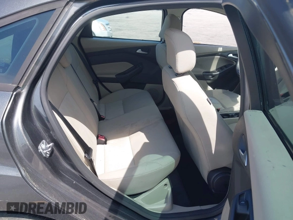 2016 Ford Focus SE with VIN 1FADP3F26GL207417, listed as a IAAI auction lot 42107442 with 116,700 mi miles. Bid and sale history available at carsss.com. Image 8.