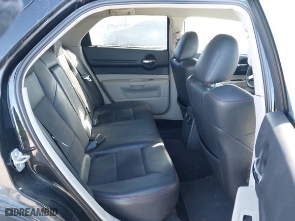 2007 Dodge Magnum R/T with VIN 2D4GV57247H737215, listed as a IAAI auction lot 41388776 with 116,326 mi miles. Bid and sale history available at carsss.com. Image 8.