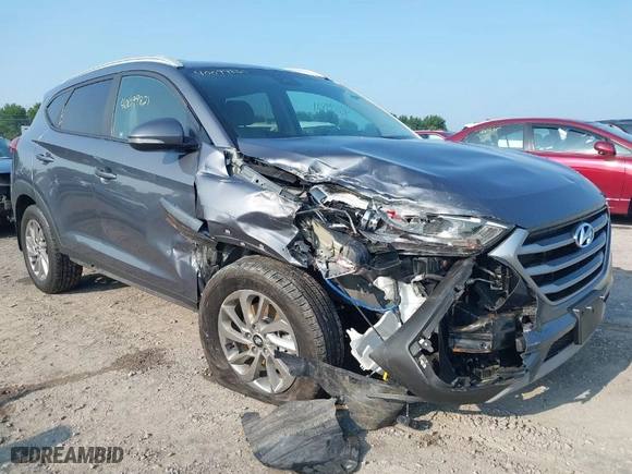 2017 Hyundai Tucson Limited with VIN KM8J3CA26HU343120, listed as a IAAI auction lot 40099821 with 123,084 mi miles. Bid and sale history available at carsss.com. Image 1.