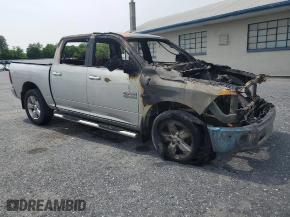 2017 Ram 1500 Big Horn z VIN 3C6RR7LT7HG774921, wystawiony jako Copart lot #57281765 z przebiegiem Nie podano mil oraz Szkoda całkowita • Salvage title. Historia ofert i sprzedaży dostępna na DreamBid. Obrazek 4.