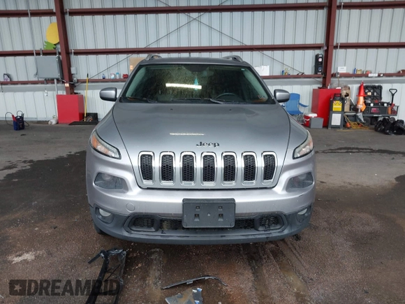 2014 Jeep Cherokee Latitude z VIN 1C4PJMCS7EW124660, wystawiony jako IAAI lot #42310356 z przebiegiem 322 480 mil mil oraz . Historia ofert i sprzedaży dostępna na DreamBid. Obrazek 12.