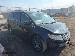 2013 Honda Odyssey EX with VIN 5FNRL5H46DB075361, listed as a IAAI auction lot 41798157 with 270,034 mi miles. Bid and sale history available at carsss.com. Image 1.