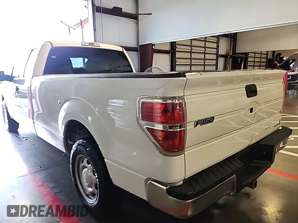 2014 Ford F-150 XL z VIN 1FTFX1CF8EKE37672, wystawiony jako IAAI lot #42585597 z przebiegiem 171 278 mil mil oraz . Historia ofert i sprzedaży dostępna na DreamBid. Obrazek 20.
