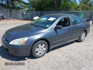 2005 Honda Accord LX z VIN 1HGCM56435A197273, wystawiony jako IAAI lot #42217376 z przebiegiem 301 204 mil mil oraz . Historia ofert i sprzedaży dostępna na DreamBid. Obrazek 2.