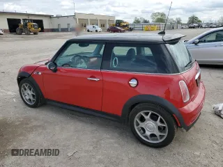 2005 MINI Hardtop S z VIN WMWRE33505TL15594, wystawiony jako Copart lot #55207915 z przebiegiem Nie podano mil oraz Szkoda całkowita • Salvage title. Historia ofert i sprzedaży dostępna na DreamBid. Obrazek 2.