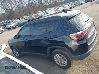 2018 Jeep Compass Sport with VIN 3C4NJCAB8JT136983, listed as a IAAI auction lot 41669070 with 131,983 mi miles. Bid and sale history available at carsss.com. Image 14.