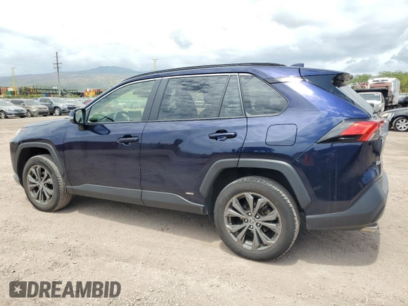 2023 Toyota RAV4 Hybrid XLE Premium z VIN JTMB6RFV1PD100836, wystawiony jako Copart lot #51694985 z przebiegiem 19 870 mil mil oraz Szkoda całkowita • Salvage title. Historia ofert i sprzedaży dostępna na DreamBid. Obrazek 2.