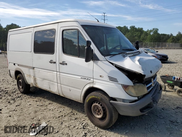 2006 Dodge Sprinter with VIN WD0PD644465930618, listed as a Copart auction lot 59705914 with Not Provided miles and Salvage Title. Bid and sale history available at DreamBid. Image 4.