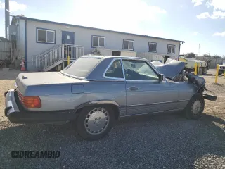 1988 Mercedes-Benz 560 with VIN WDBBA48D8JA077522, listed as a Copart auction lot 71857094 with 40,257 mi miles and Clean Title. Bid and sale history available at carsss.com. Image 3.
