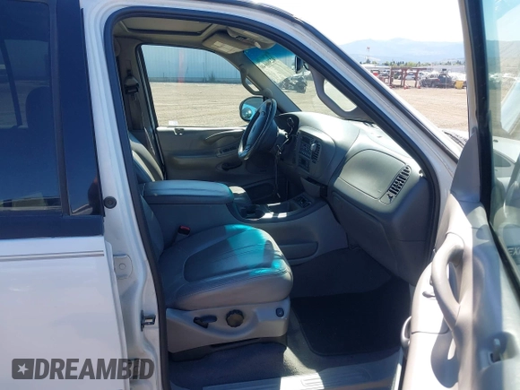 2000 Ford Expedition Eddie Bauer with VIN 1FMPU18L5YLA81378, listed as a IAAI auction lot 42366640 with 222,898 mi miles and . Bid and sale history available at DreamBid. Image 5.