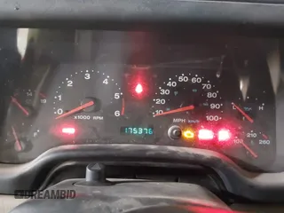 2003 Jeep Wrangler X z VIN 1J4FA39S43P339234, wystawiony jako IAAI lot #41329654 z przebiegiem 175 376 mil mil oraz . Historia ofert i sprzedaży dostępna na DreamBid. Obrazek 7.