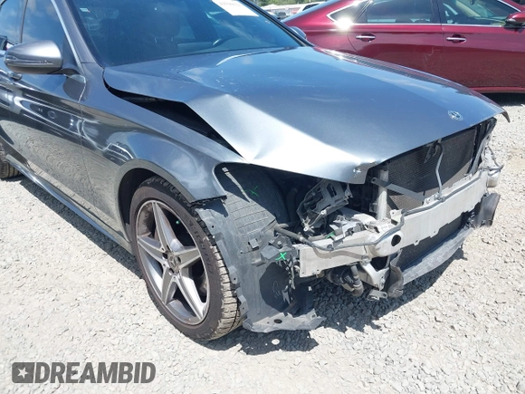 2018 Mercedes-Benz C 300 with VIN 55SWF4KB8JU237139, listed as a IAAI auction lot 42500621 with 78,647 mi miles and . Bid and sale history available at DreamBid. Image 6.