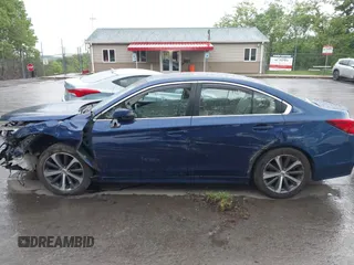 2015 Subaru Legacy Limited z VIN 4S3BNAL65F3009400, wystawiony jako IAAI lot #42337775 z przebiegiem 138 851 mil mil oraz . Historia ofert i sprzedaży dostępna na DreamBid. Obrazek 15.