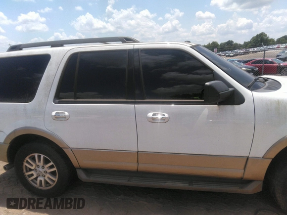 2014 Ford Expedition XLT z VIN 1FMJU1H56EEF46306, wystawiony jako IAAI lot #42823693 z przebiegiem 174 295 mil mil oraz . Historia ofert i sprzedaży dostępna na DreamBid. Obrazek 13.