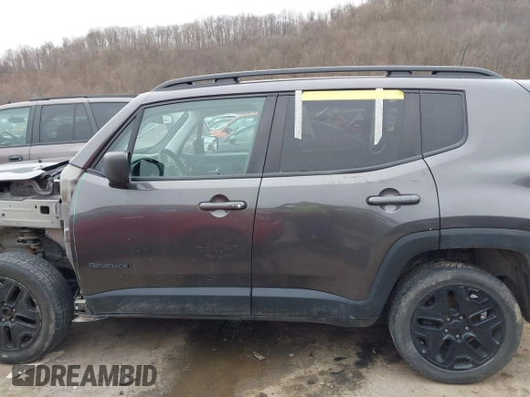 2021 Jeep Renegade Jeepster z VIN ZACNJDAB1MPM27128, wystawiony jako IAAI lot #41460181 z przebiegiem 67 466 mil mil oraz . Historia ofert i sprzedaży dostępna na DreamBid. Obrazek 15.