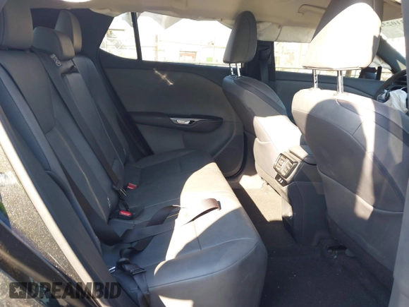 2024 Lexus RZ 300e Premium z VIN JTJABABB1RA004615, wystawiony jako IAAI lot #41310232 z przebiegiem 9 622 mil mil oraz . Historia ofert i sprzedaży dostępna na DreamBid. Obrazek 8.