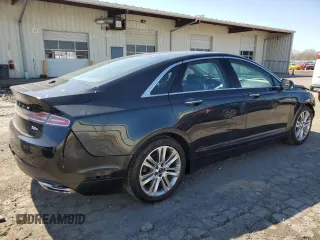 2015 Lincoln MKZ Hybrid z VIN 3LN6L2LU9FR623245, wystawiony jako Copart lot #52517395 z przebiegiem 58 295 mil mil oraz Szkody całkowita. Historia ofert i sprzedaży dostępna na DreamBid. Obrazek 3.