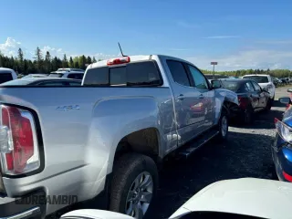 2017 GMC Canyon 4WD SLE z VIN 1GTG6CEN4H1192497, wystawiony jako Copart lot #50968085 z przebiegiem Nie podano mil oraz Szkoda całkowita • Salvage title. Historia ofert i sprzedaży dostępna na DreamBid. Obrazek 3.