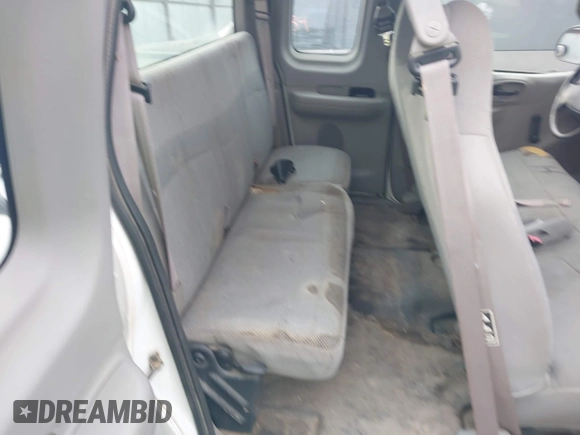 2000 Ford F-150 с VIN 2FTPX17Z9YCA99510, выставлен на аукционе IAAI как лот 42039891 с пробегом 182 615 миль миль и . История ставок и продаж доступна на DreamBid. Изображение 8.