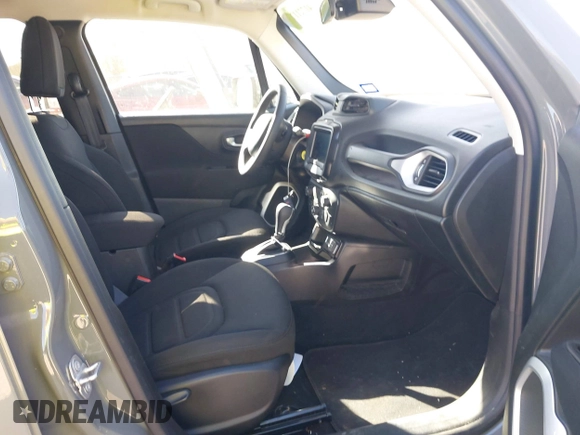 2021 Jeep Renegade Latitude with VIN ZACNJCBB3MPN26557, listed as a IAAI auction lot 41721170 with 31,893 mi miles and . Bid and sale history available at DreamBid. Image 5.