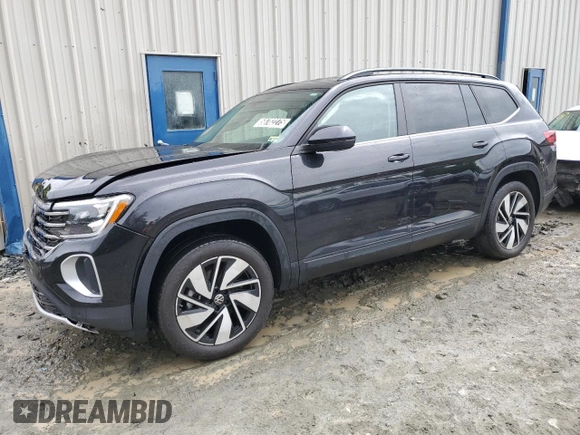 2024 Volkswagen Atlas SE with VIN 1V2HR2CA0RC581843, listed as a Copart auction lot 58782275 with 38,975 mi miles and Clean title. Bid and sale history available at DreamBid. Image 1.