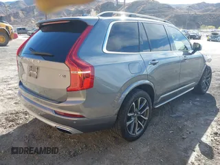 2016 Volvo XC90 T6 Momentum with VIN YV4A22PK7G1077256, listed as a IAAI auction lot 41104690 with 1 mi miles. Bid and sale history available at carsss.com. Image 4.