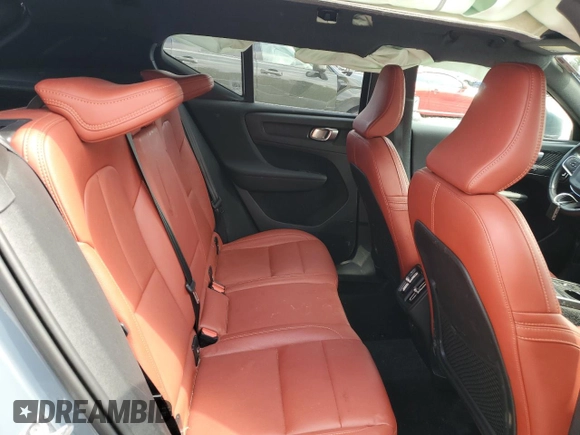 2020 Volvo XC40 Inscription with VIN YV4162UL2L2268301, listed as a Copart auction lot 68509984 with 85,758 mi miles and Salvage Title. Bid and sale history available at DreamBid. Image 12.