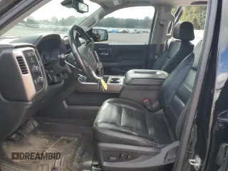 2018 GMC Sierra 1500 Denali z VIN 3GTU2PEJ3JG523077, wystawiony jako Copart lot #72094704 z przebiegiem 117 756 mil mil oraz Szkoda całkowita • Salvage title. Historia ofert i sprzedaży dostępna na DreamBid. Obrazek 7.