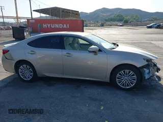 2015 Lexus ES 330 with VIN JTHBK1GGXF2172642, listed as a IAAI auction lot 42433367 with 77,749 mi miles and . Bid and sale history available at DreamBid. Image 14.