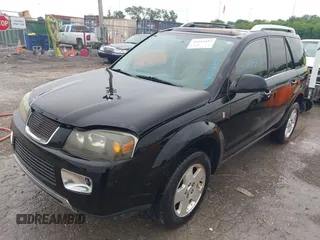 2007 Saturn VUE V6 z VIN 5GZCZ53407S865580, wystawiony jako IAAI lot #42242457 z przebiegiem 298 750 mil mil oraz . Historia ofert i sprzedaży dostępna na DreamBid. Obrazek 2.