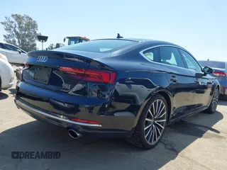 2018 Audi A5 Sportback Premium Plus с VIN WAUBNCF58JA119812, выставлен на аукционе IAAI как лот 42001597 с пробегом 55 396 миль миль и . История ставок и продаж доступна на DreamBid. Изображение 4.