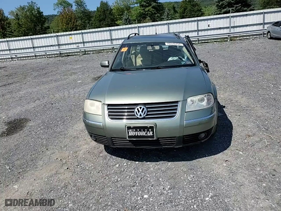 2003 Volkswagen Passat GLX with VIN WVWYH63B23E326238, listed as a Copart auction lot 70220704 with 167,857 mi miles and Salvage Title. Bid and sale history available at carsss.com. Image 11.