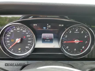 2017 Mercedes-Benz E 300 Luxury с VIN WDDZF4KB0HA194925, выставлен на аукционе Copart как лот 61732925 с пробегом 97 135 миль миль и Чистый • Clean title. История ставок и продаж доступна на DreamBid. Изображение 9.