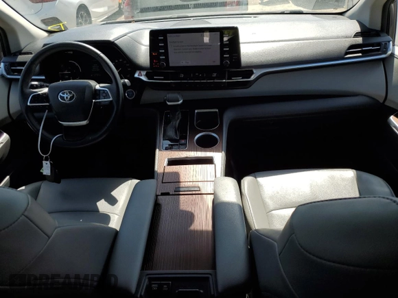 2021 Toyota Sienna XLE with VIN 5TDYSKFC3MS018859, listed as a Copart auction lot 55819654 with 89,399 mi miles and Salvage title. Bid and sale history available at DreamBid. Image 8.