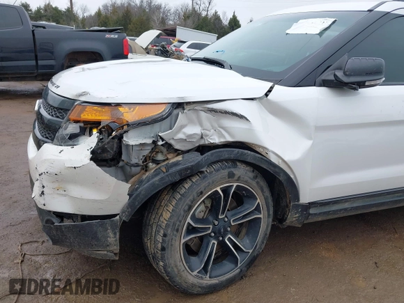 2014 Ford Explorer Sport z VIN 1FM5K8GT3EGB49107, wystawiony jako IAAI lot #41400418 z przebiegiem 150 755 mil mil oraz . Historia ofert i sprzedaży dostępna na DreamBid. Obrazek 6.