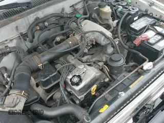 2000 Toyota Tacoma with VIN 5TENL42N0YZ703316, listed as a IAAI auction lot 42533644 with 172,375 mi miles and . Bid and sale history available at DreamBid. Image 13.