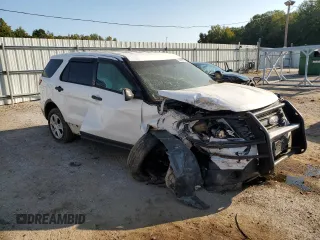 2013 Ford Utility Police Interceptor with VIN 1FM5K8AR0DGB63879, listed as a Copart auction lot 82241054 with 124,768 mi miles and Salvage Title. Bid and sale history available at carsss.com. Image 4.
