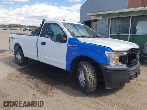 2018 Ford F-150 XL z VIN 1FTMF1E55JKF62315, wystawiony jako Copart lot #51611855 z przebiegiem Nie podano mil oraz Szkoda całkowita • Salvage title. Historia ofert i sprzedaży dostępna na DreamBid. Obrazek 4.