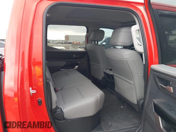 2024 Toyota Tundra Limited z VIN 5TFWA5DB4RX168552, wystawiony jako IAAI lot #41915669 z przebiegiem 24 622 mil mil oraz . Historia ofert i sprzedaży dostępna na DreamBid. Obrazek 8.