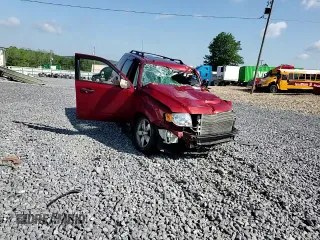 2012 Ford Escape XLT с VIN 1FMCU9DG4CKB27335, выставлен на аукционе Copart как лот 61347245 с пробегом Не указан миль и Списание • Salvage title. История ставок и продаж доступна на DreamBid. Изображение 14.