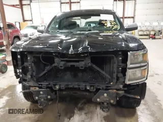 2015 Chevrolet Silverado 1500 LT with VIN 1GCVKREC1FZ186563, listed as a IAAI auction lot 41089120 with 156,261 mi miles. Bid and sale history available at carsss.com. Image 12.
