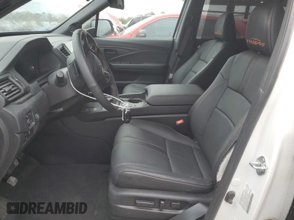 2024 Honda Passport TrailSport with VIN 5FNYF8H66RB013794, listed as a Copart auction lot 49257765 with 7,722 mi miles and Salvage Title. Bid and sale history available at carsss.com. Image 7.