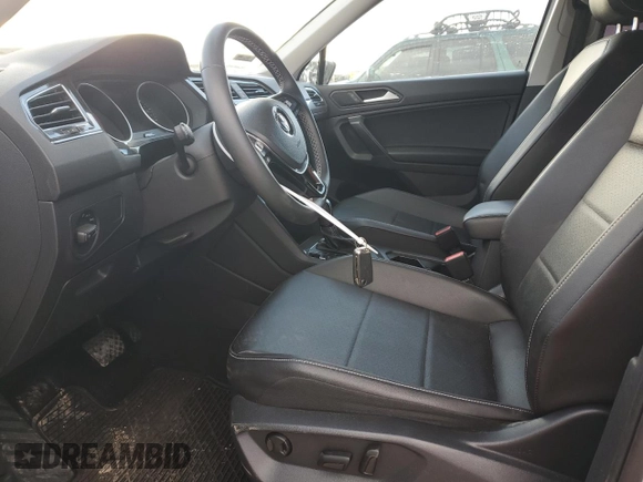 2021 Volkswagen Tiguan SE with VIN 3VV3B7AX9MM153671, listed as a Copart auction lot 83048724 with 45,086 mi miles and Salvage Title. Bid and sale history available at DreamBid. Image 7.