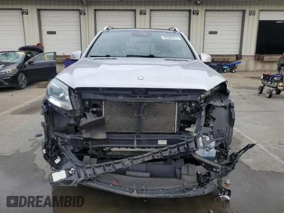 2017 Mercedes-Benz GLS 450 z VIN 4JGDF6EE2HA797022, wystawiony jako Copart lot #62583815 z przebiegiem 96 319 mil mil oraz Szkoda całkowita • Salvage title. Historia ofert i sprzedaży dostępna na DreamBid. Obrazek 5.