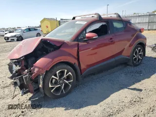 2018 Toyota C-HR XLE with VIN JTNKHMBX9J1011251, listed as a Copart auction lot 71813564 with 60,941 mi miles and Salvage Title. Bid and sale history available at carsss.com. Image 1.