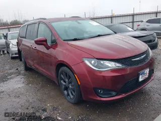 2019 Chrysler Pacifica Touring Plus with VIN 2C4RC1FG4KR652573, listed as a IAAI auction lot 41440473 with 83,626 mi miles. Bid and sale history available at carsss.com. Image 1.