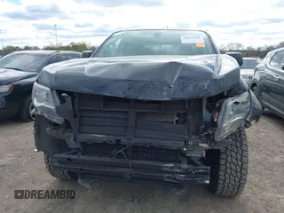 2018 Chevrolet Colorado 2WD Work Truck с VIN 1GCGSBEA8J1297939, выставлен на аукционе IAAI как лот 40878510 с пробегом 68 009 миль миль и . История ставок и продаж доступна на DreamBid. Изображение 6.