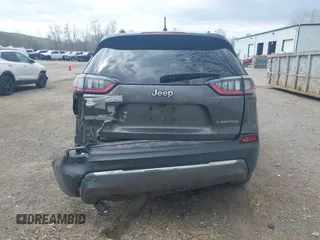 2020 Jeep Cherokee Limited z VIN 1C4PJLDB9LD529985, wystawiony jako IAAI lot #42074723 z przebiegiem 93 765 mil mil oraz . Historia ofert i sprzedaży dostępna na DreamBid. Obrazek 16.